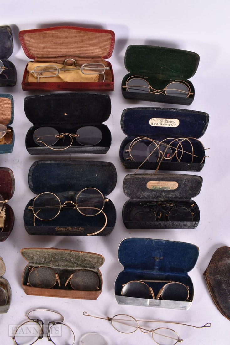 SPECTACLES etc. (qty) - 4