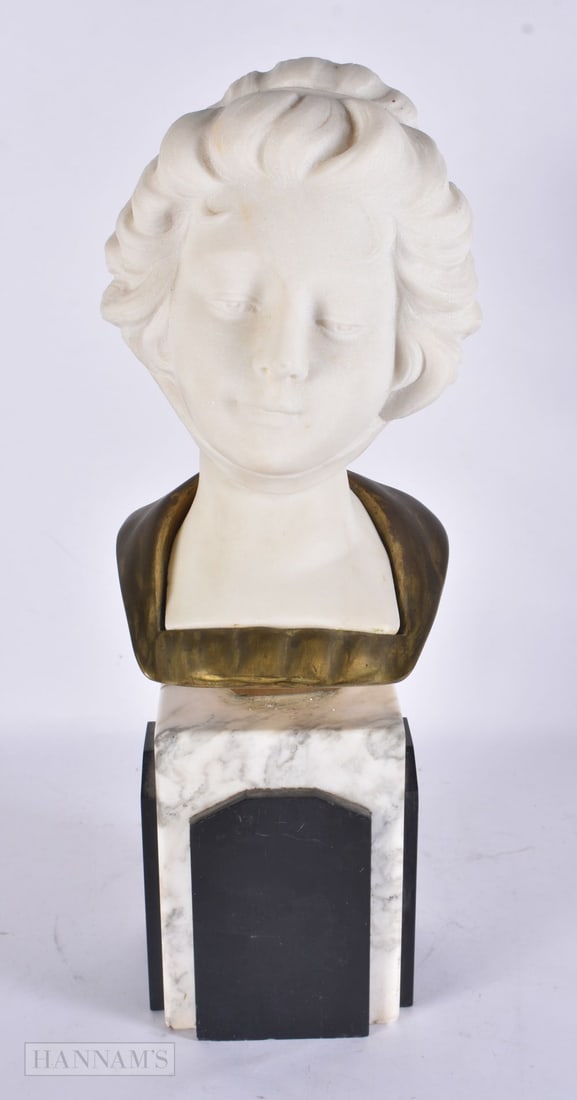 French School (C1920) After Leonard Agathon (1841-1923), Bronze and marble. 38 cm high.: French School (C1920) After Leonard Agathon (1841-1923), Bronze and marble. 38 cm high.