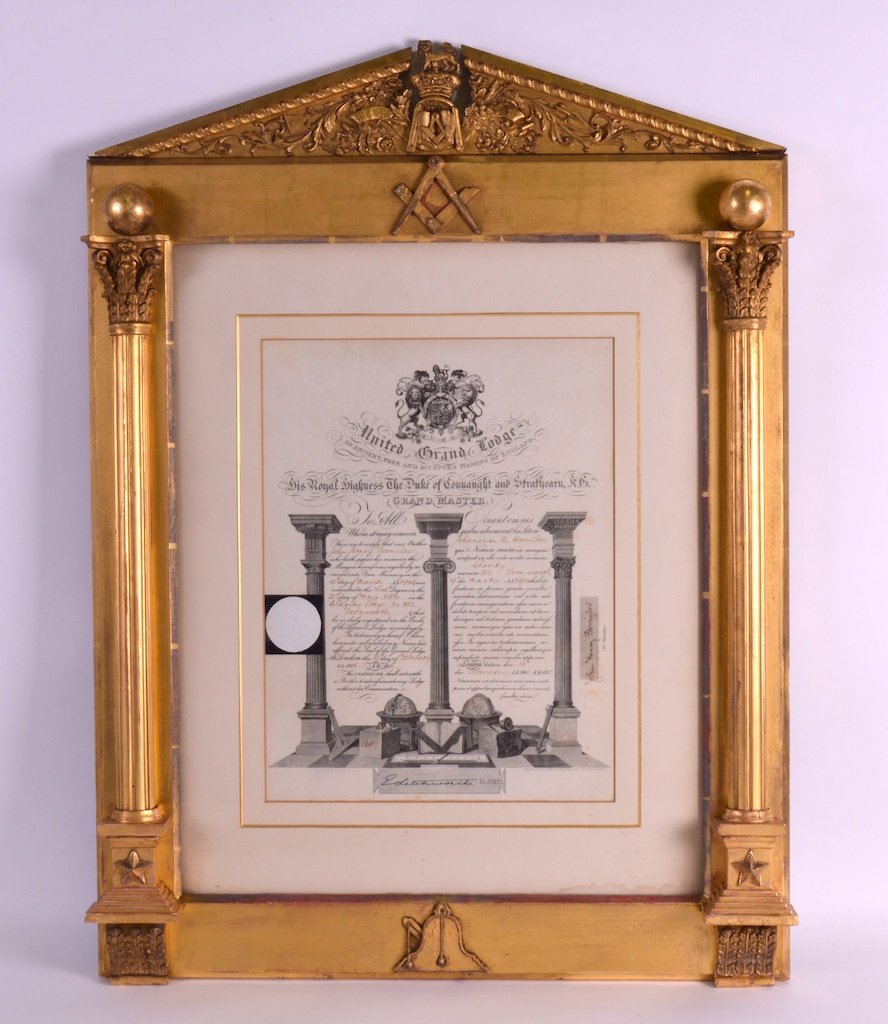 A GOOD 19TH CENTURY FRAMED MASONIC UNITED GRAND LODGE: A GOOD 19TH CENTURY FRAMED MASONIC UNITED GRAND LODGE ENGRAVING contained within a period giltwood masonic frame. Image 14ins x 10.5ins.