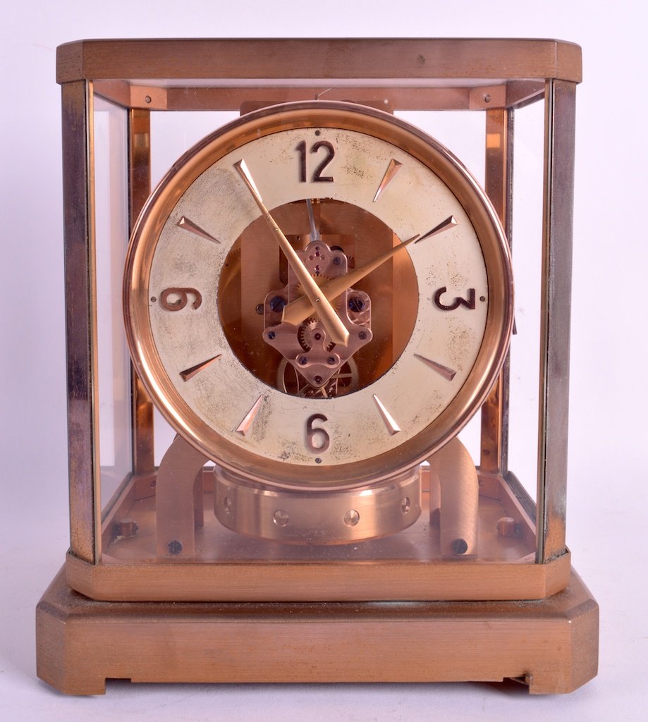 A JAEGER-LECOULTRE BRASS CASED ATMOS CLOCK No.24012.: A JAEGER-LECOULTRE BRASS CASED ATMOS CLOCK No.24012. 9.5ins high.