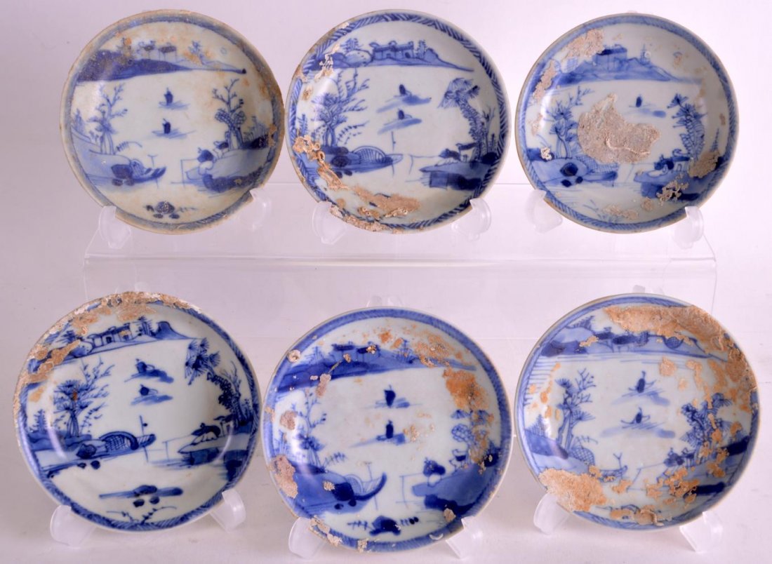 A SET OF SIX 18TH CENTURY CHINESE BLUE AND WHITE CA MAU (1 of 2)
