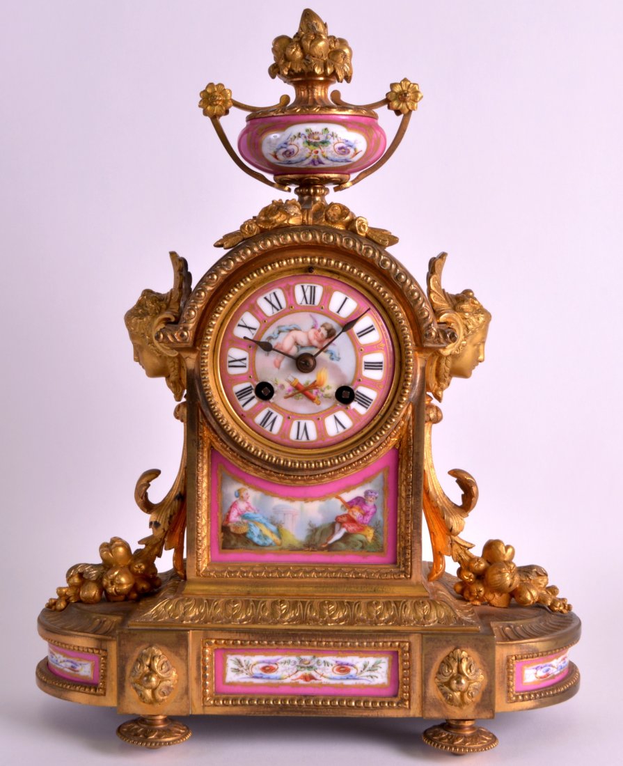 A 19TH CENTURY FRENCH ORMOLU AND PORCELAIN MANTEL CLOCK (1 of 4)