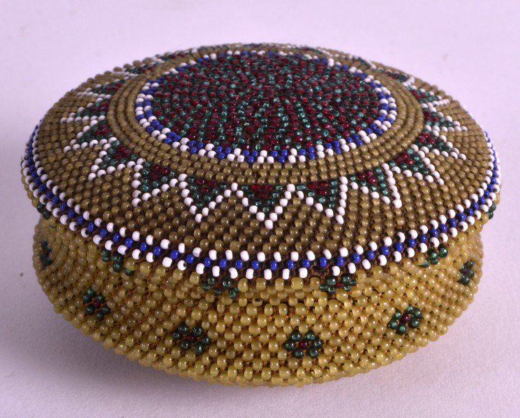AN EARLY 20TH CENTURY BEADED TORTOISESHELL BOX AND (1 of 1)