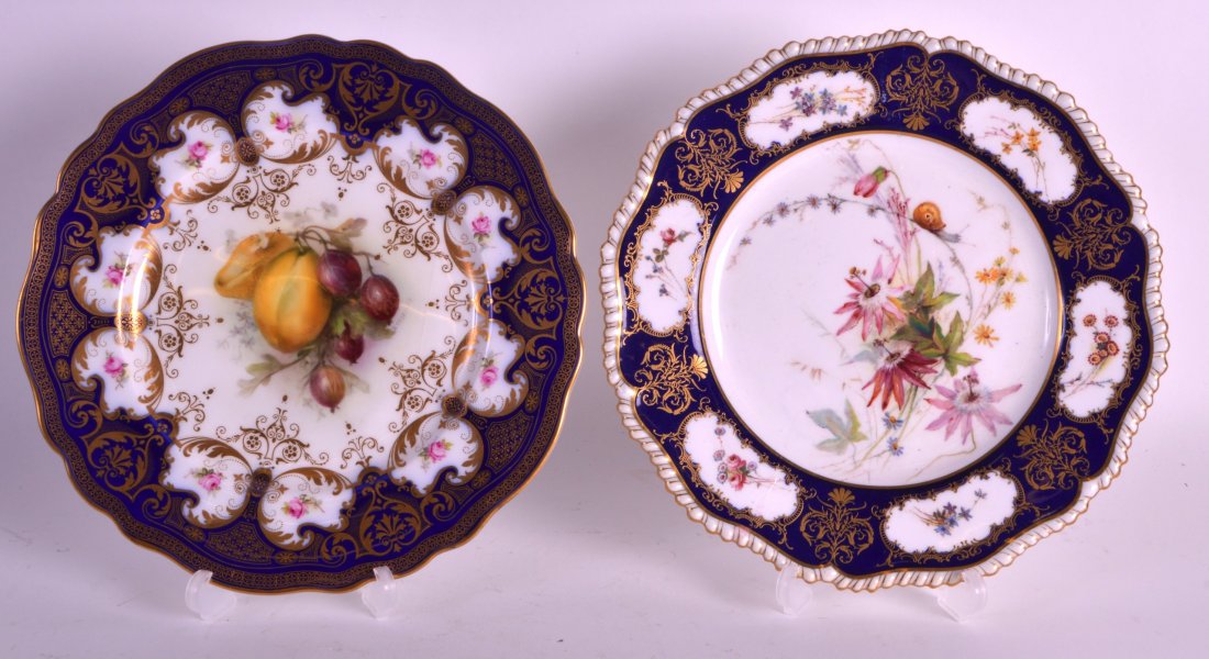 A ROYAL WORCESTER CABINET PLATE by Richard Sebright (1 of 1)
