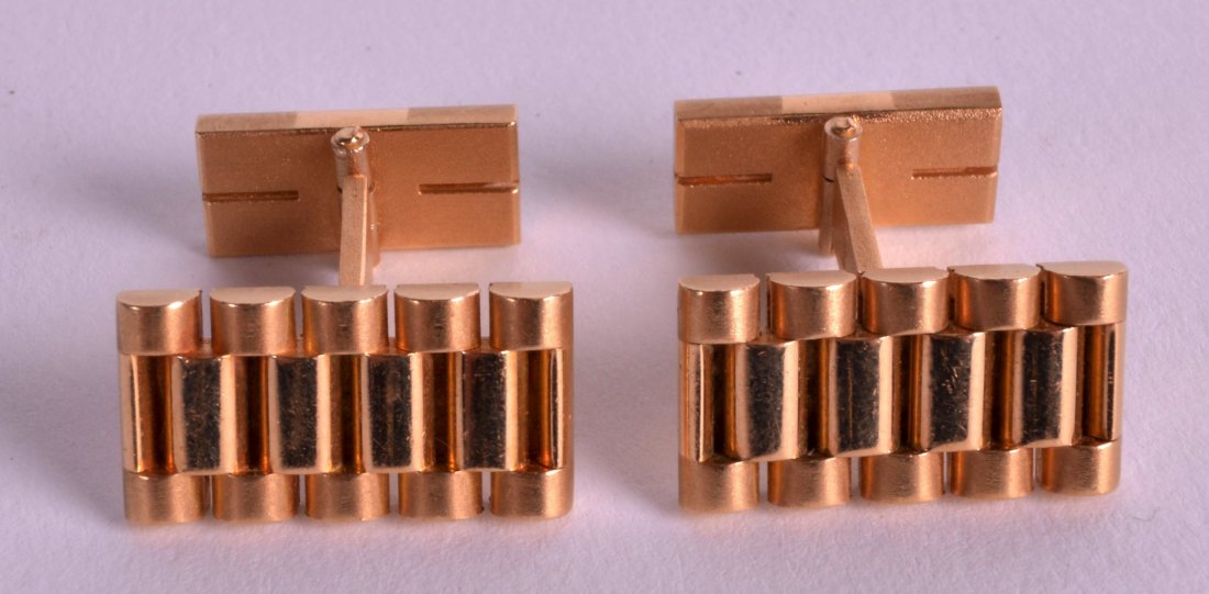 A LOVELY PAIR OF GENTLEMANS 18CT YELLOW GOLD ROLEX: A LOVELY PAIR OF GENTLEMANS 18CT YELLOW GOLD ROLEX CUFFLINKS weighing 19.9 grams.