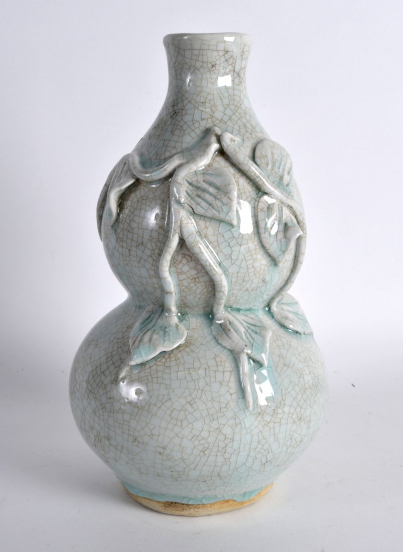 AN EARLY 20TH CENTURY KOREAN BLUE GLAZED DOUBLE GOURD (1 of 3)