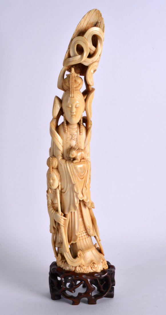 A GOOD 19TH CENTURY CARVED IVORY FIGURE OF AN IMMORTAL (1 of 3)