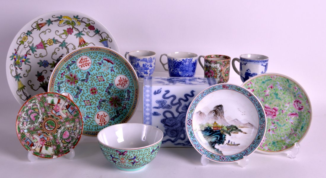 A COLLECTION OF CHINESE CERAMICS in various forms, (1 of 1)