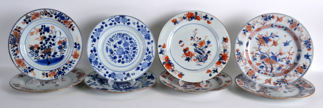 A SET OF EIGHT 18TH CENTURY CHINESE EXPORT PLATES (1 of 2)