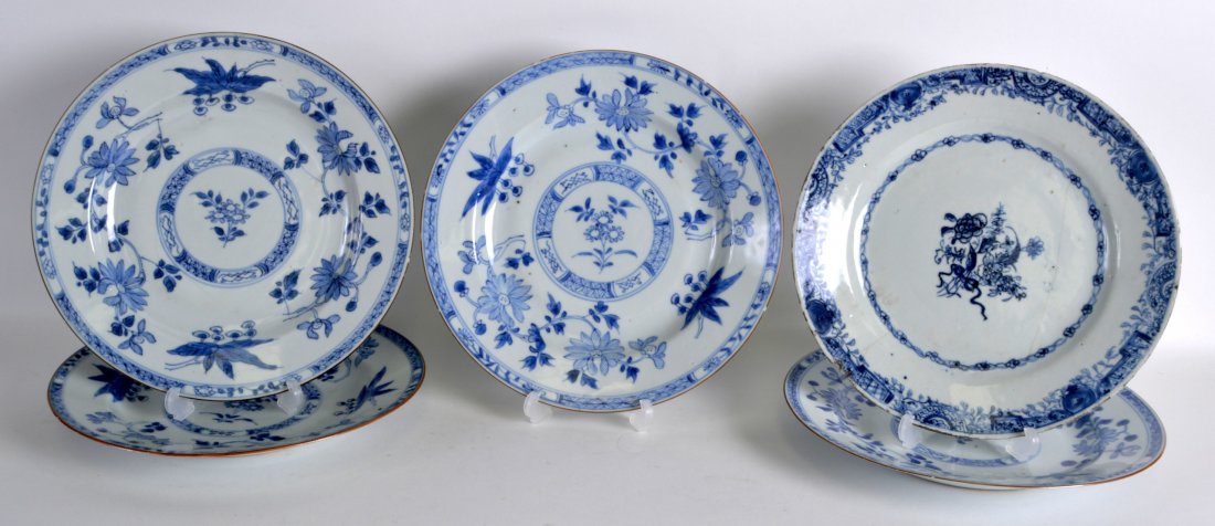 A SET OF FIVE 18TH CENTURY CHINESE EXPORT BLUE AND (1 of 1)