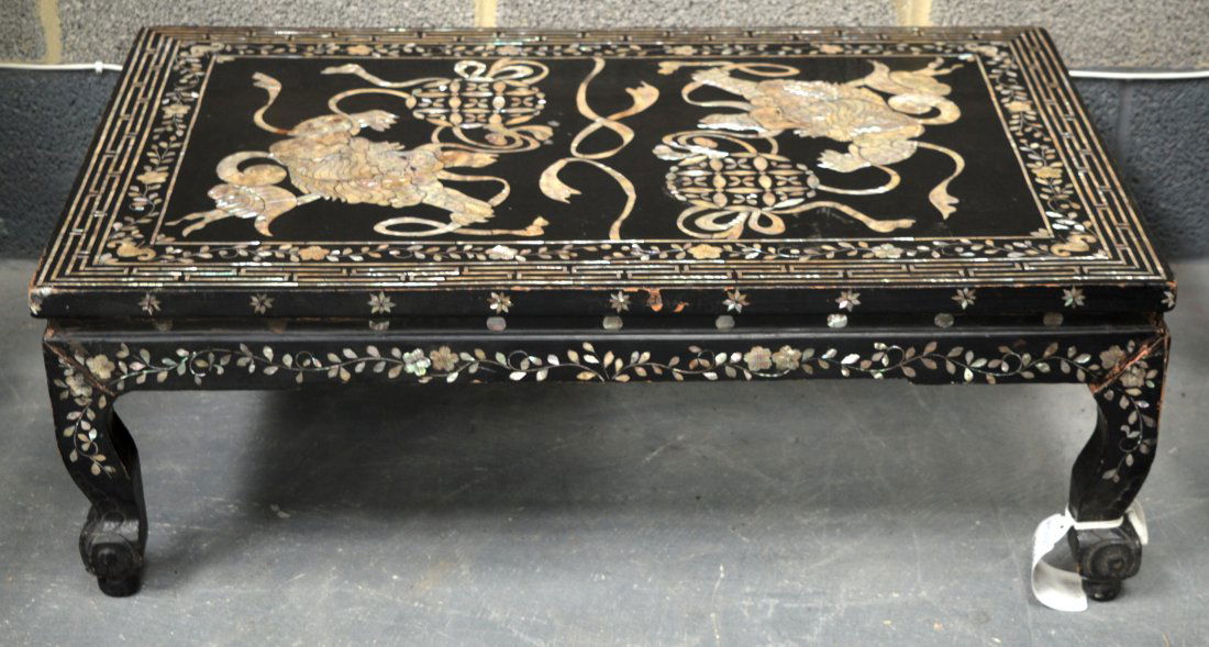 AN EARLY 20TH CENTURY CHINESE MOTHER OF PEARL INLAID (1 of 2)
