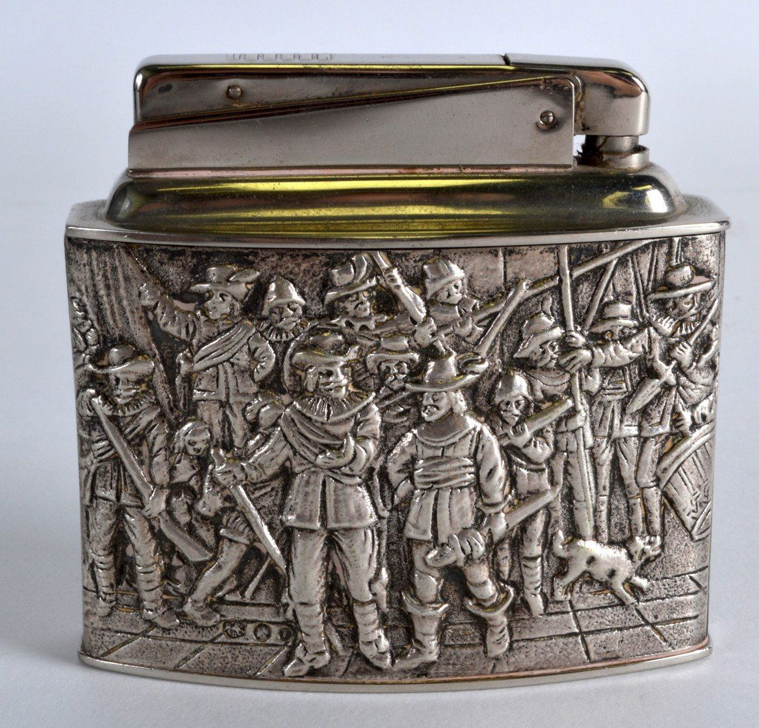 A LATE 19TH CENTURY CONTINENTAL SILVER MOUNTED LIGHTER (1 of 1)
