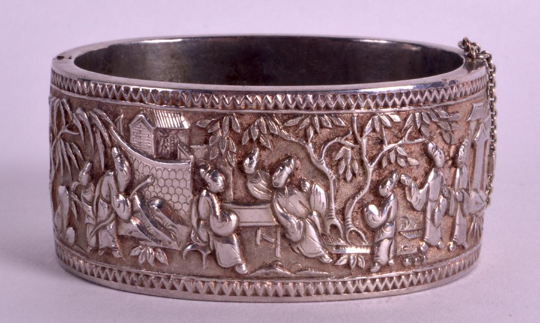 A GOOD LATE 19TH CENTURY CHINESE EXPORT LADIES SILVER (1 of 2)