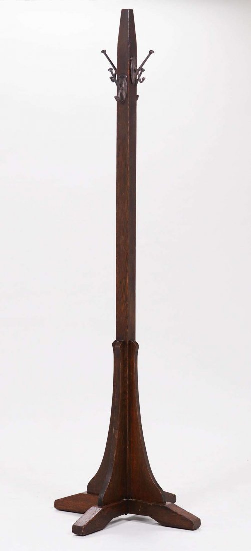 Lifetime Furniture Co Coatrack c1910 (1 of 2)