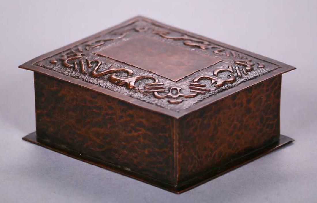 Arts & Crafts Hammered Copper Box C1905-1910 (1 of 5)