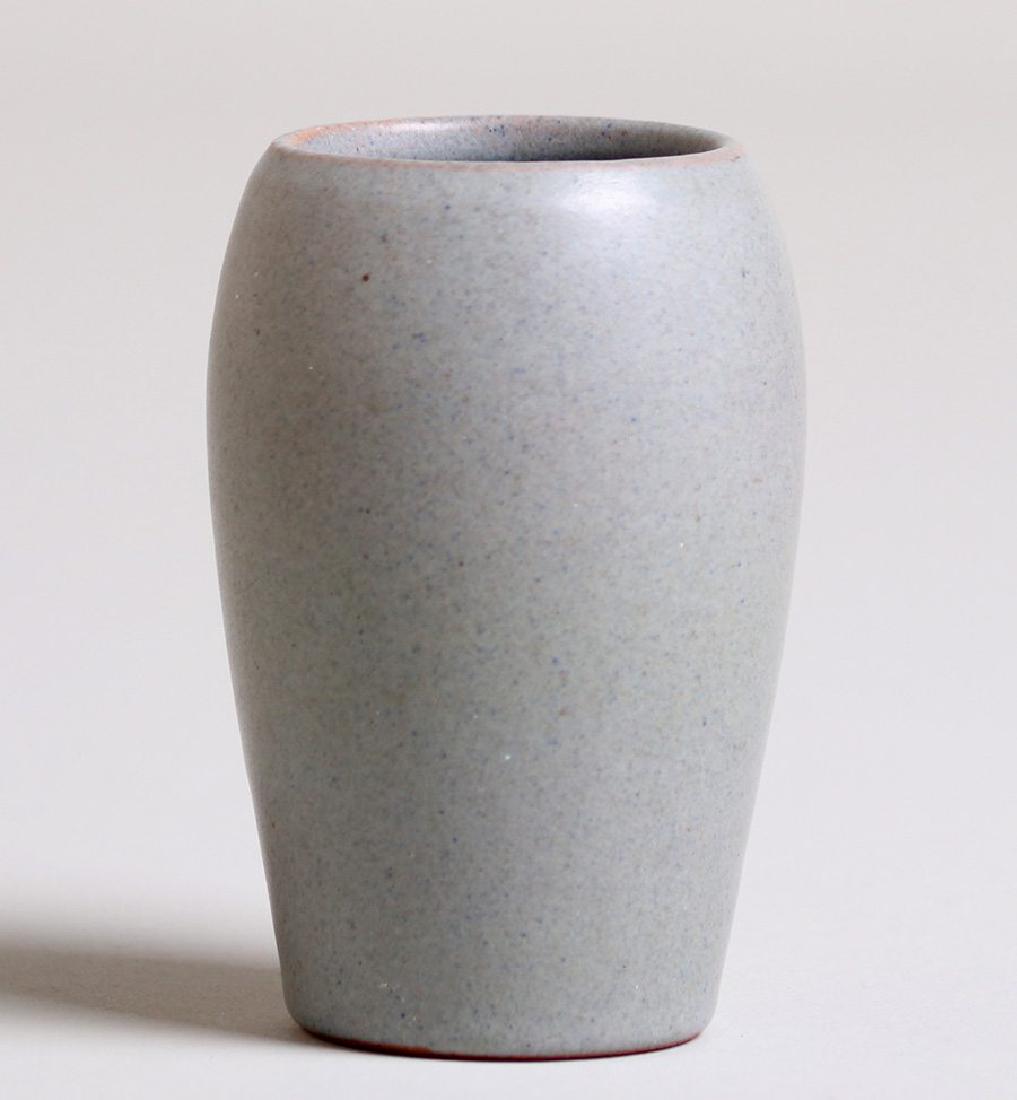 Marblehead Pottery Vase (1 of 2)