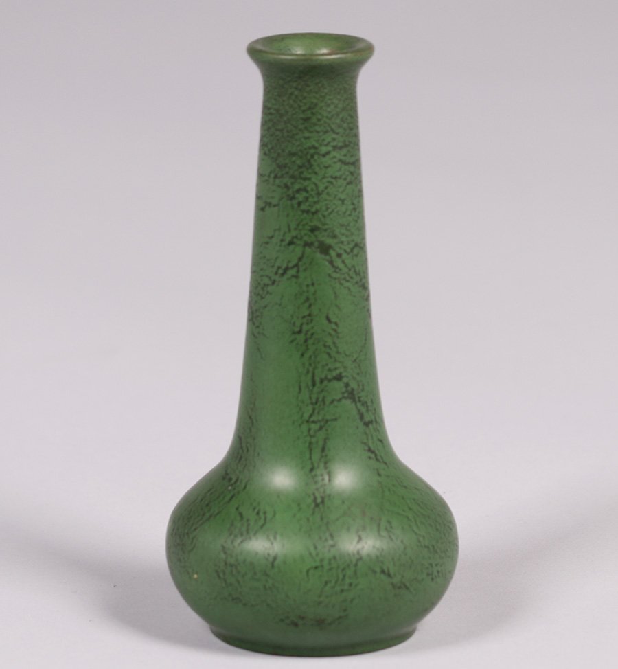 California Faience Matte Green Vase (1 of 4)