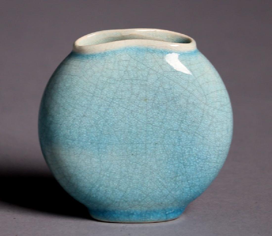 Robertson Hollywood Light Blue Miniature Pillow Vase (1 of 3)