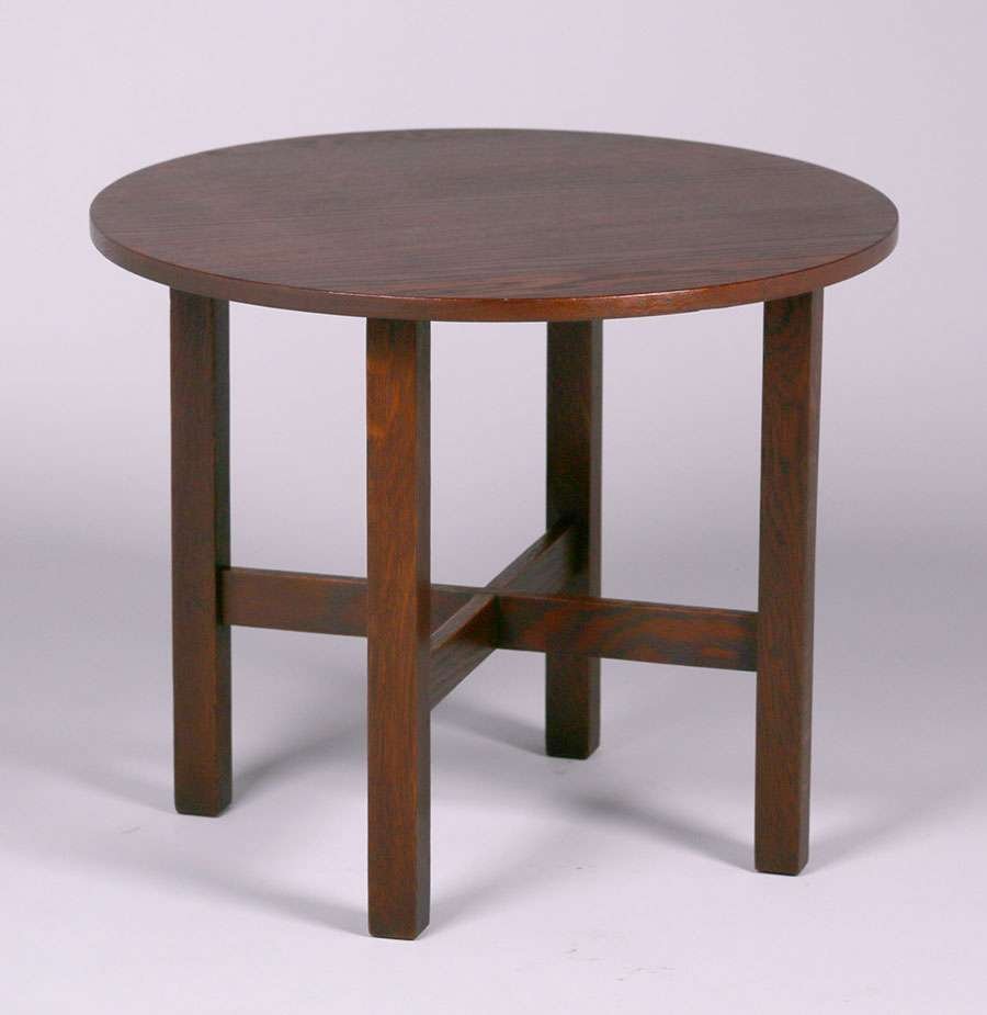 Gustav Stickley 24"d Child's Table c1907-1910 (1 of 1)