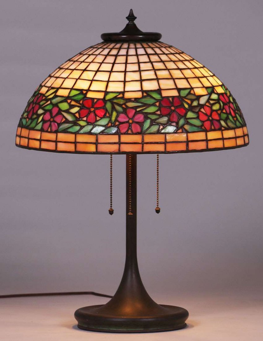 Unique Leaded Glass and Metal Co Lamp c1903-1910 (1 of 4)