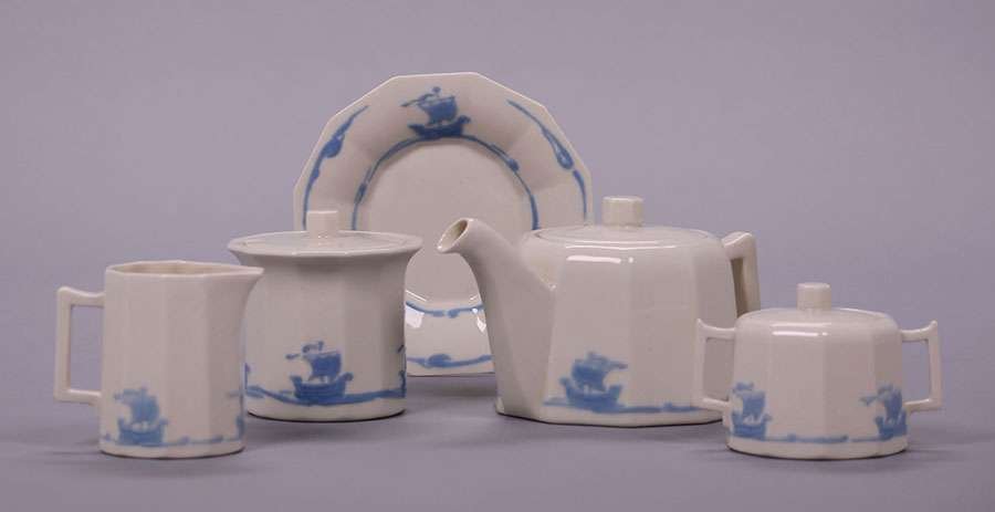 Rookwood Blue Galleon Tea Set (1 of 5)