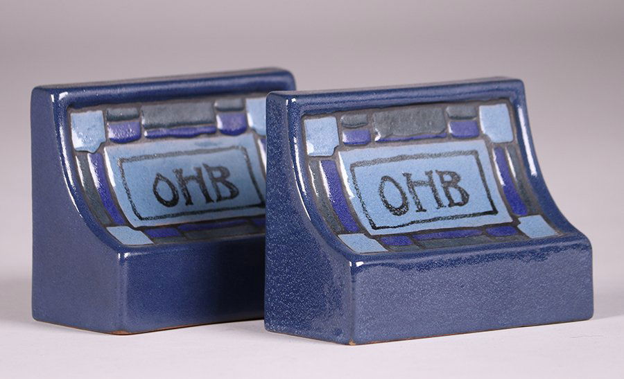 Saturday Evening Girls - Paul Revere Pottery Bookends (1 of 7)