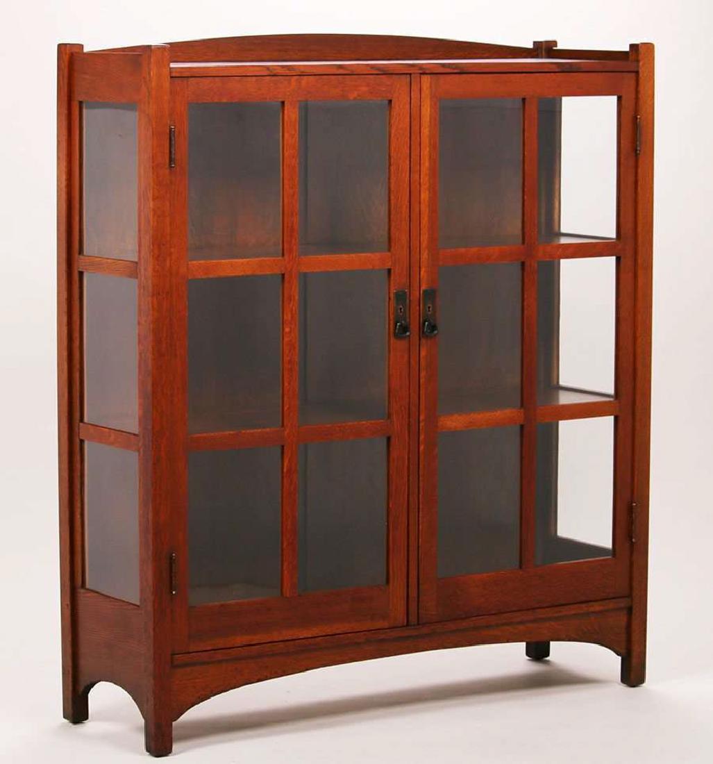 L&JG Stickley Two-Door China Cabinet c1905-1907 (1 of 4)