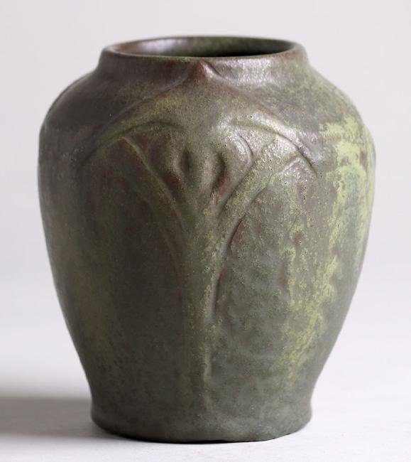 Early Van Briggle Matte Green Vase 1907 (1 of 5)