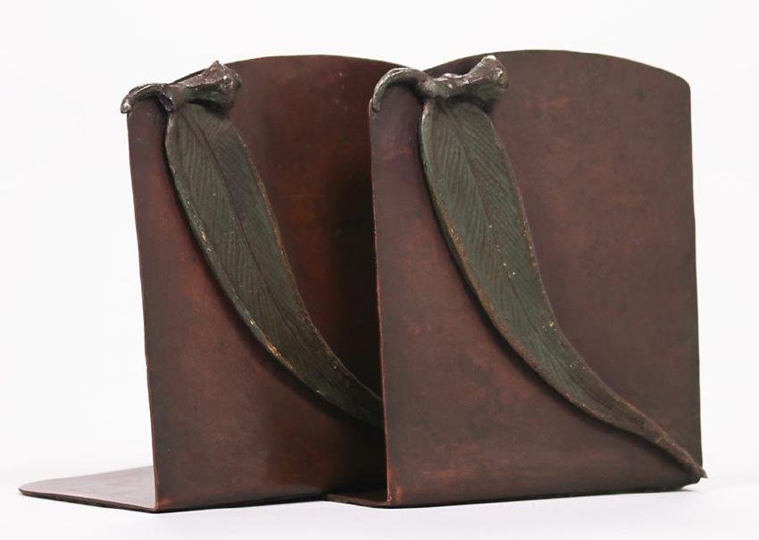 Jauchen's Olde Copper Shop Hammered Copper Bookends (1 of 3)