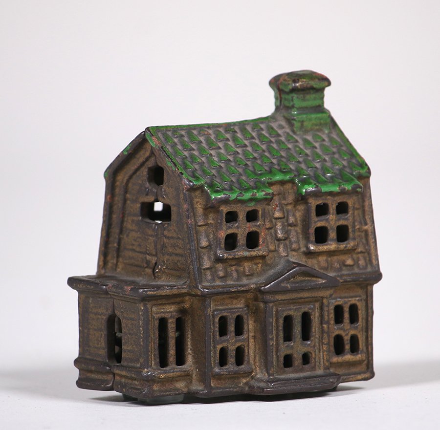 Small Antique Cast Iron Coin Bank c1900 (1 of 4)