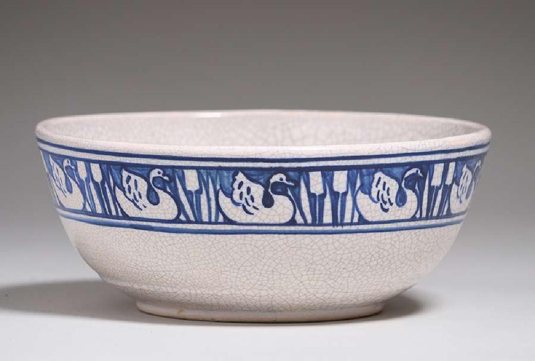 Dedham Pottery Blue & White Swan Bowl c1910 (1 of 3)
