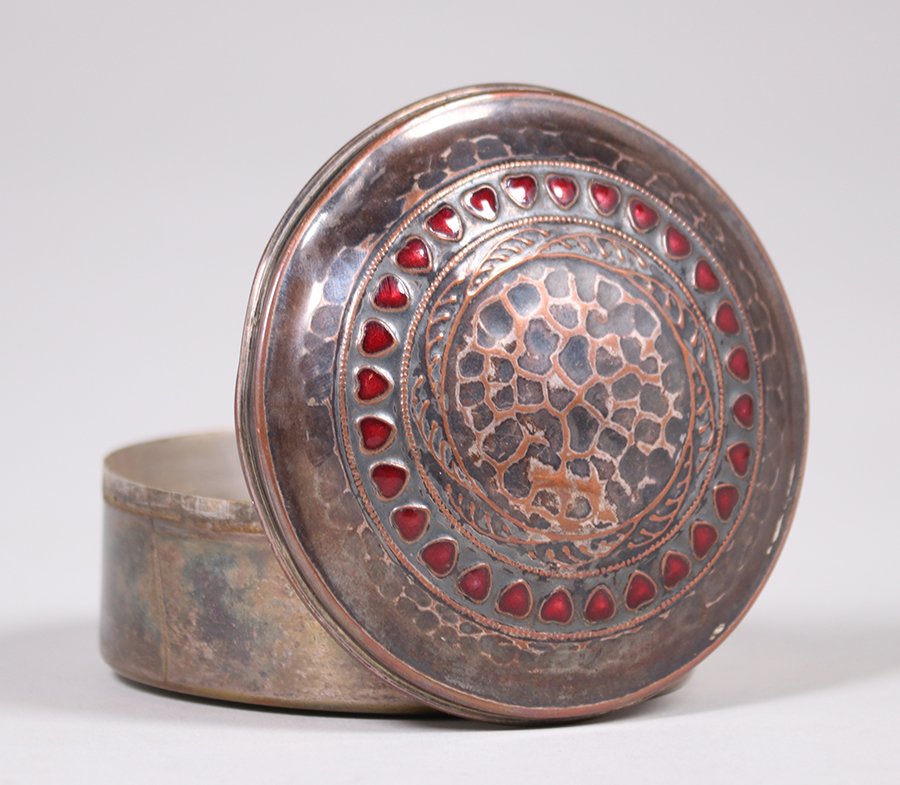 Arts & Crafts Hammered Silver-Plated Heart Enamel Box (1 of 4)
