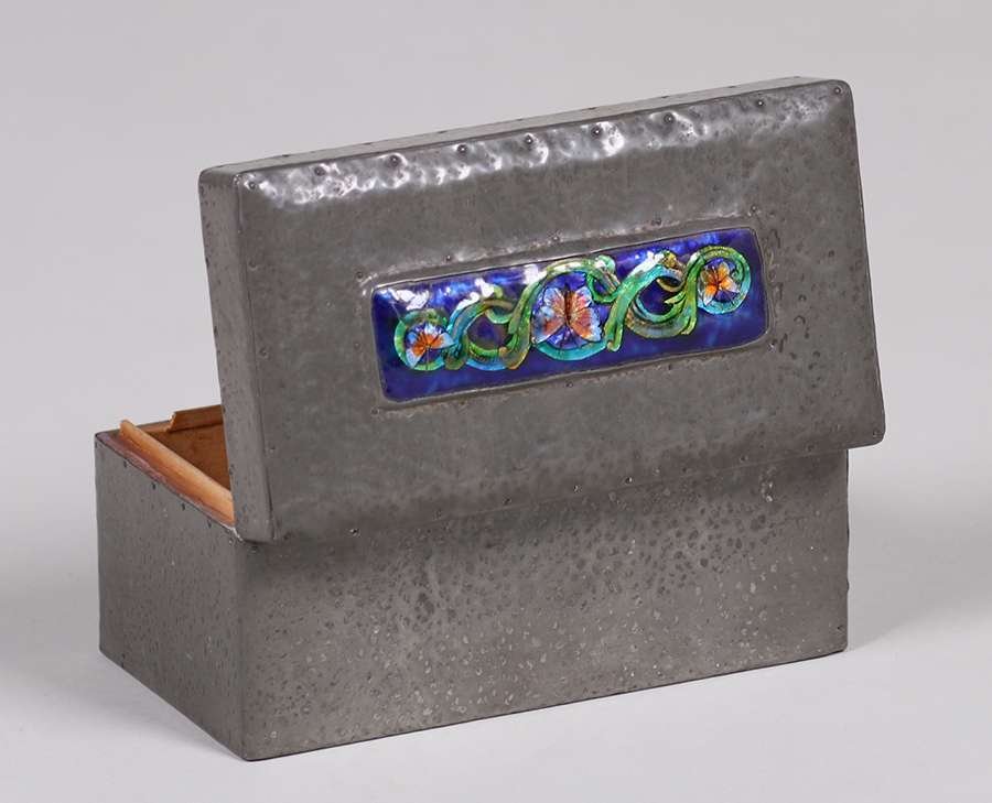 English Arts & Crafts Pewter & Enamel Box c1900 (1 of 6)