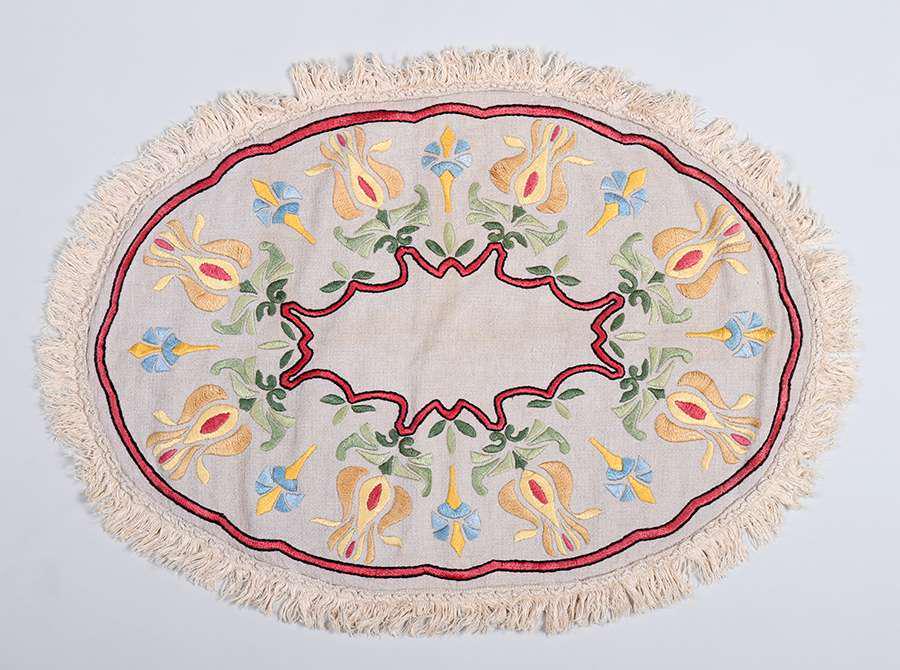 Arts & Crafts Silk Embroidered Oval Table Linen c1910 (1 of 2)