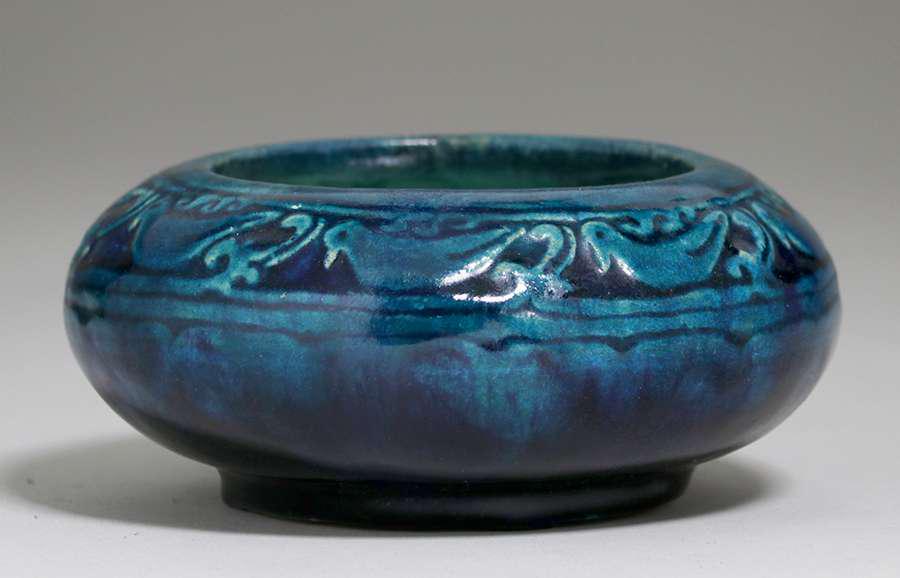 Albert Solon Carved Dove Bowl c1916-1917 (1 of 3)