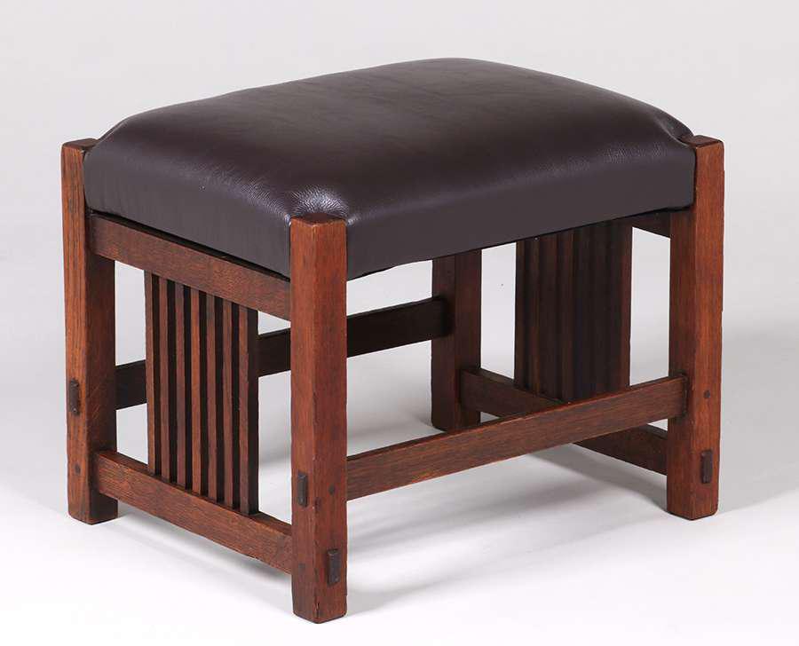 Gustav Stickley Spindled Footstool c1907 (1 of 2)