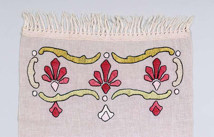 Arts & Crafts Hand-Embroidered Table Runner c1910 (1 of 2)