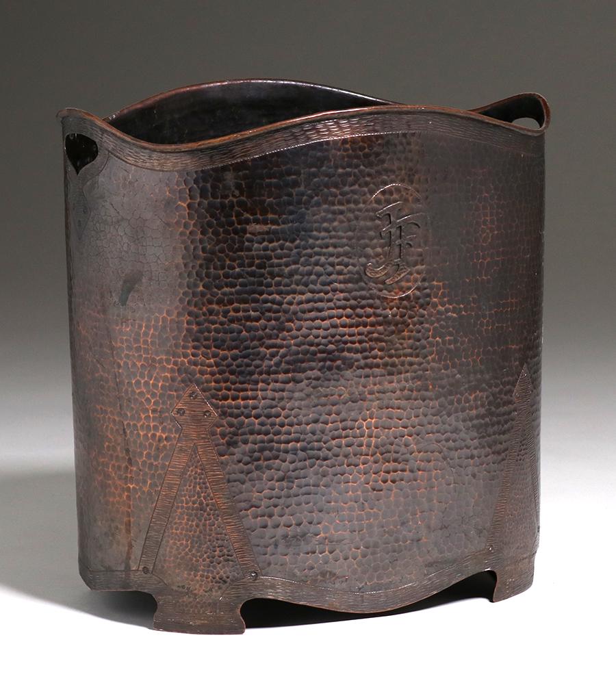 Fred Brosi Hammered Copper Waste Basket c1920 (1 of 5)