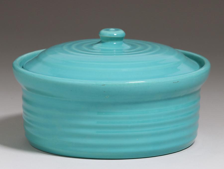 Bauer Ringware Turquoise Casserole Dish (1 of 3)