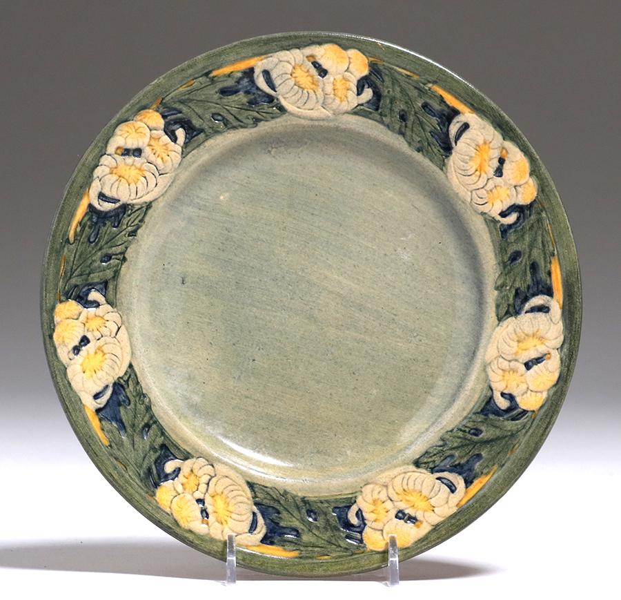 Newcomb College Chrysanthemum Plate AF Simpson 1913 (1 of 3)