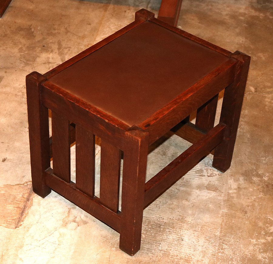 Harden Furniture Co Slatted Footstool c1910 (1 of 2)