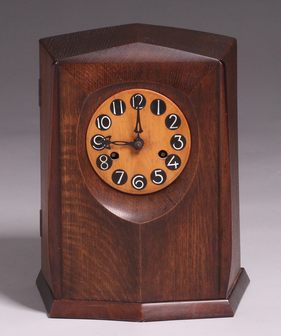 Vienna Secessionist Oak Mantle Clock c1905 (1 of 5)