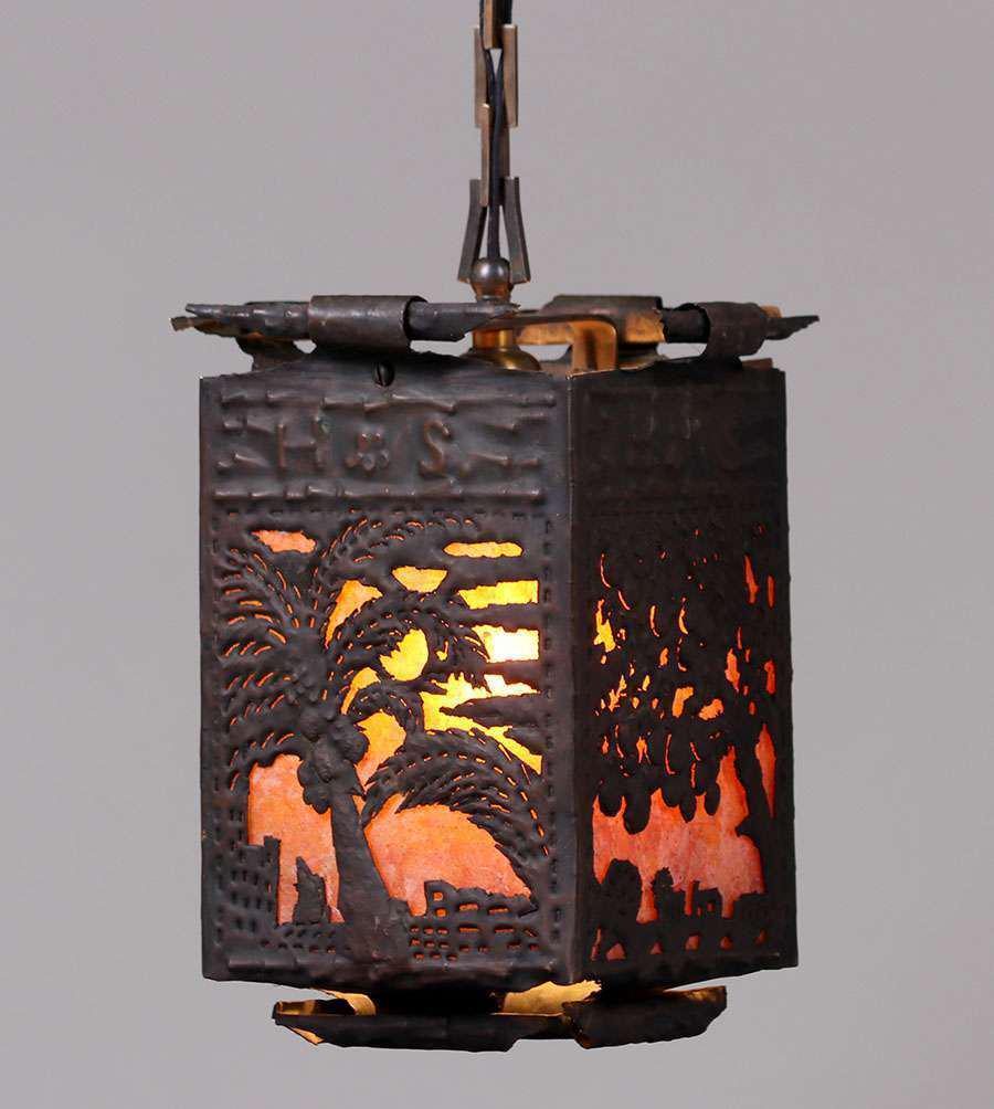 Arts & Crafts Hammered Copper & Mica Lantern c1910 (1 of 3)