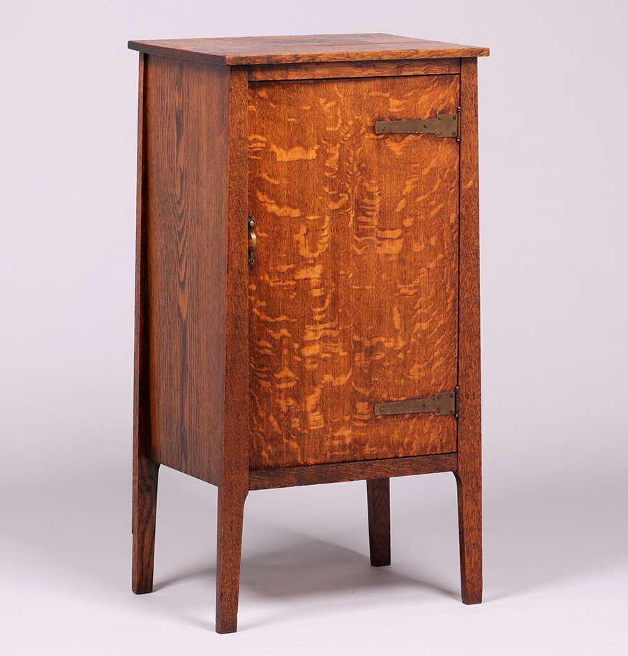 Lakeside Crafts Shop Strap-Hinge Cellarette c1910 (1 of 5)