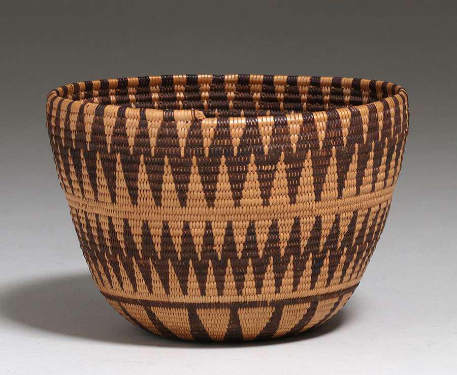 Native American Basket - Mono/Paiute Tribe c1910s (1 of 4)