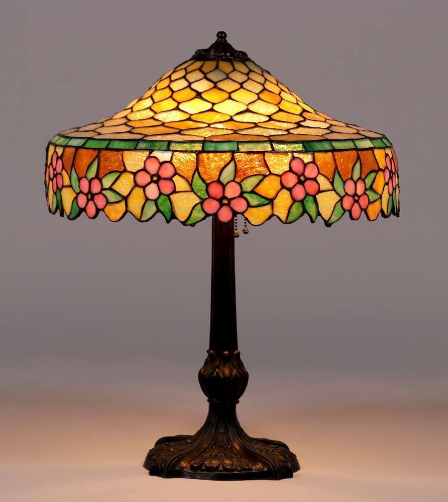 Chicago Mosaic Leaded Glass Lamp c1910 (1 of 5)