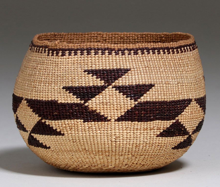 Small Hupa Native American Basket c1930s (1 of 3)