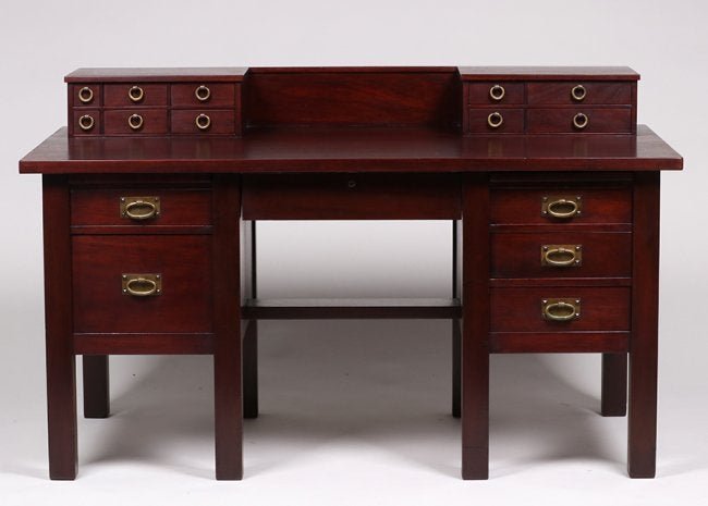 Gustav Stickley Mahogany Executive Desk c1904 (1 of 5)