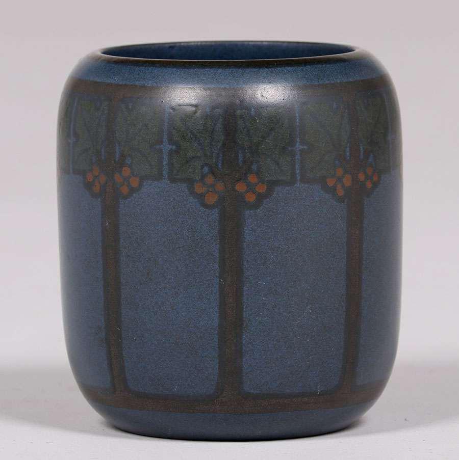 Marblehead Pottery Decorated Vase c1910 (1 of 3)