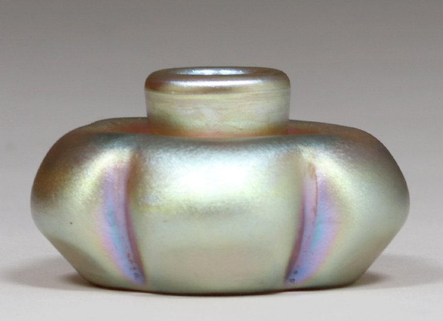 Tiffany Studios Favrile Glass Vase c1910s (1 of 3)